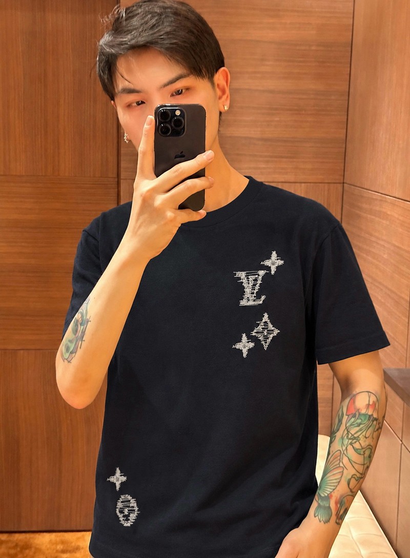LV T-shirt 063