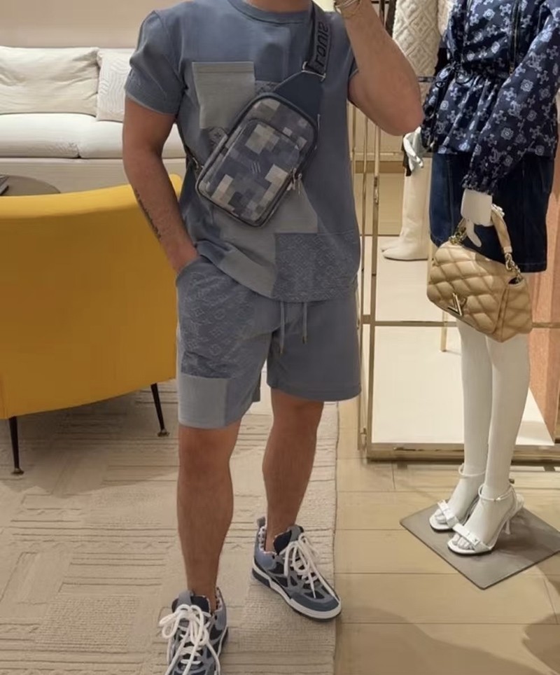LV Shorts 071