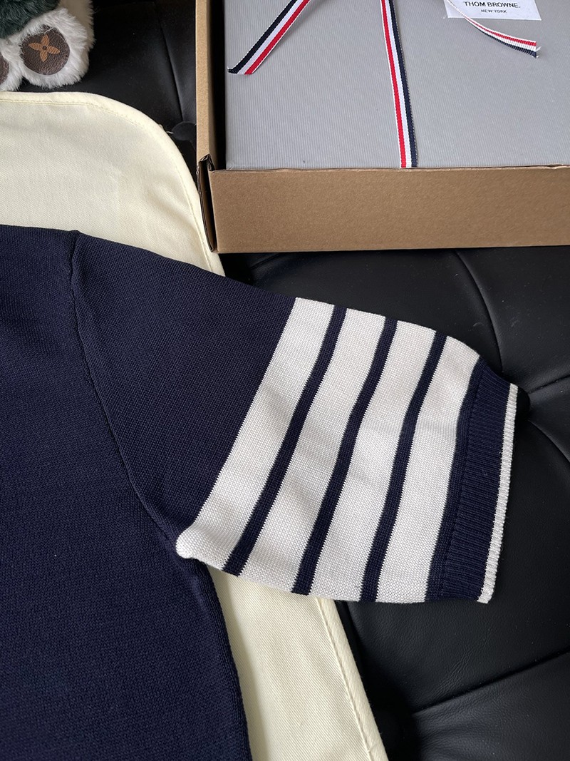 Thom Browne T-shirt 005