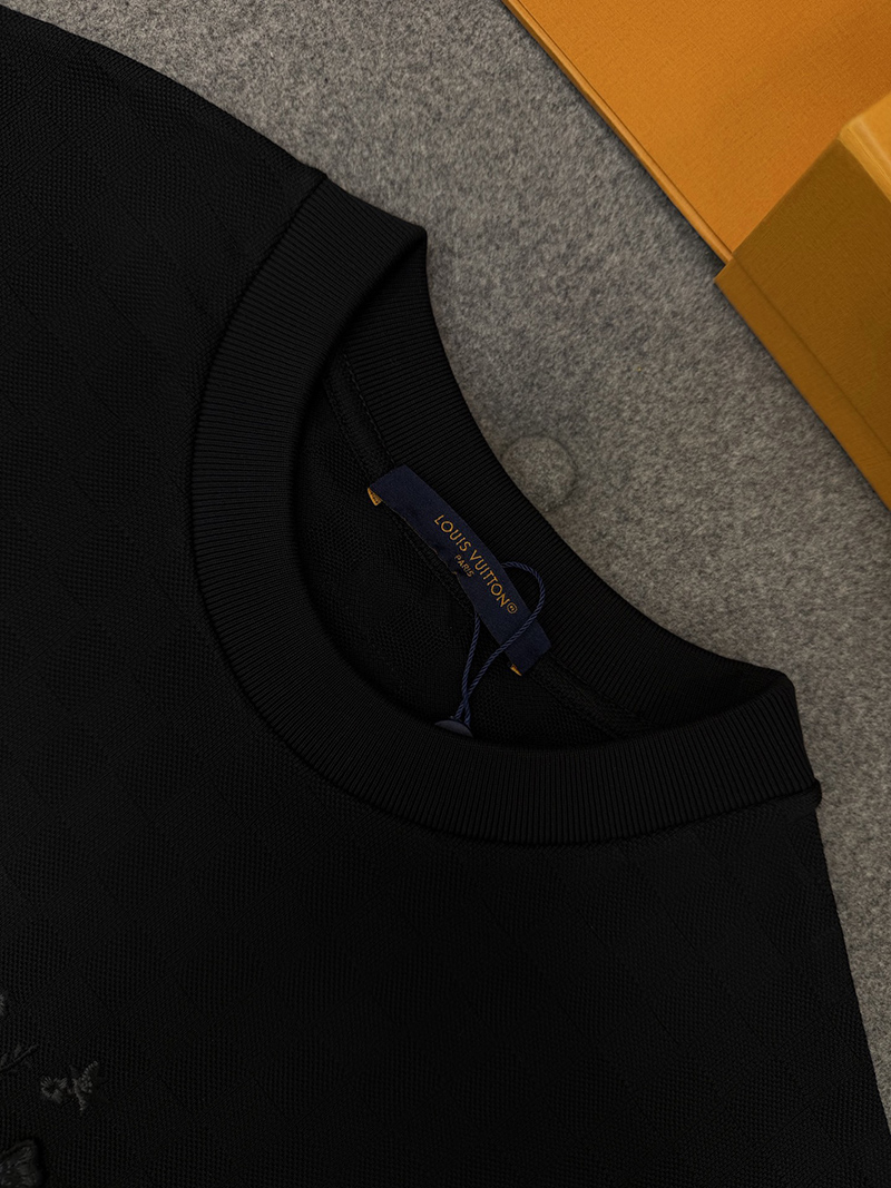 LV T-shirt 058