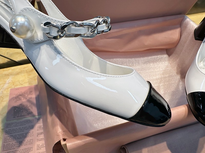 MiuMiu Wmns Shoe 004