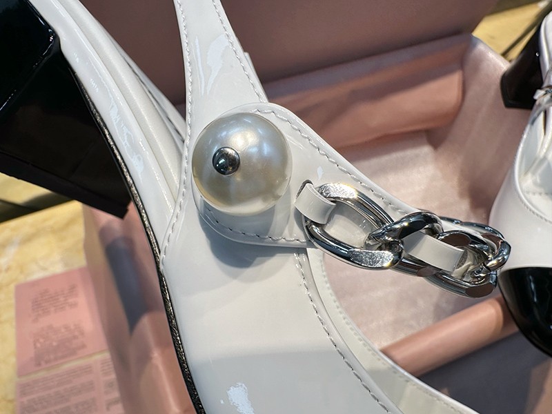 MiuMiu Wmns Shoe 004