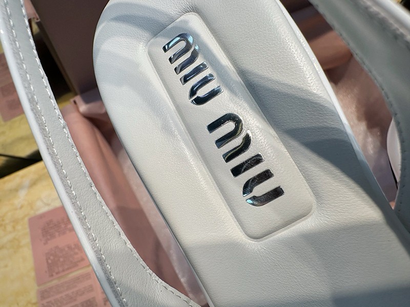 MiuMiu Wmns Shoe 004