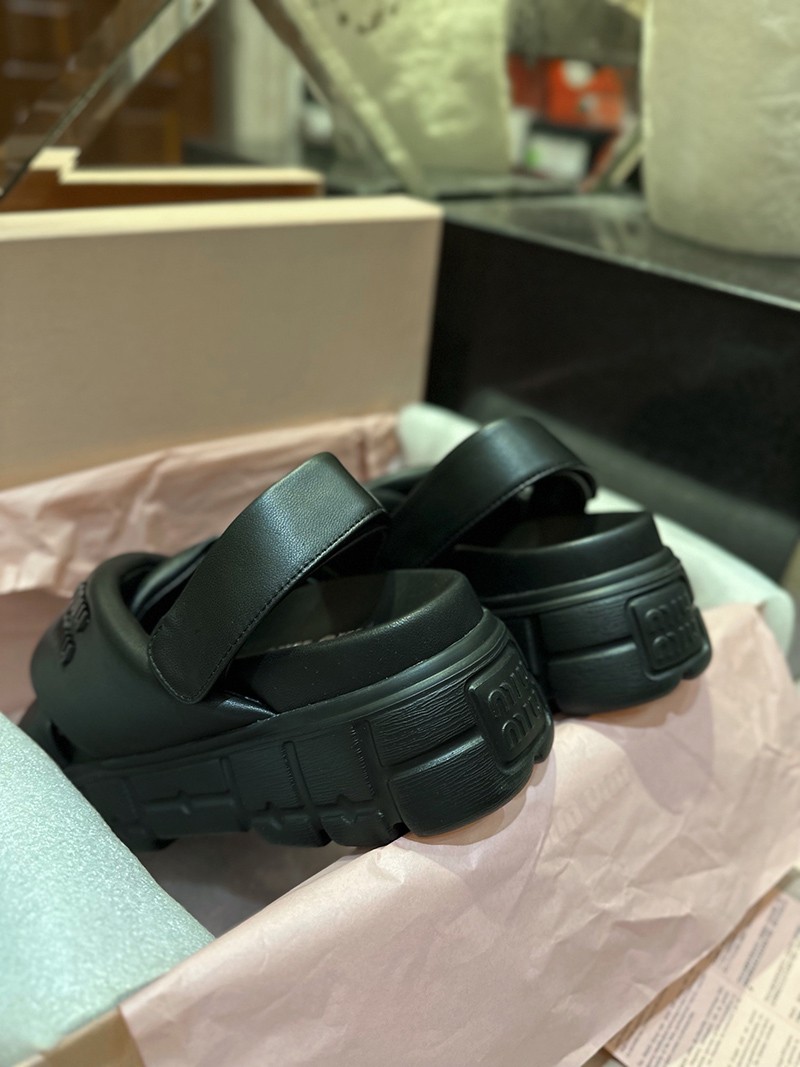MiuMiu Wmns Sandal 007