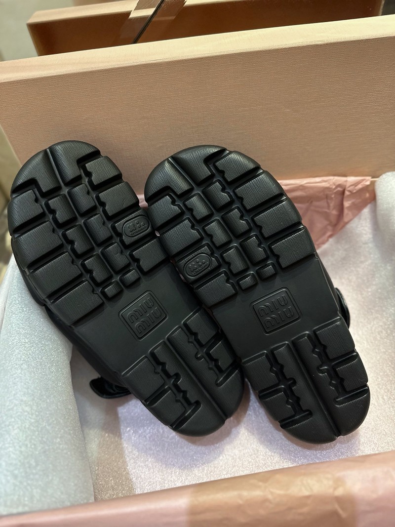 MiuMiu Wmns Sandal 007