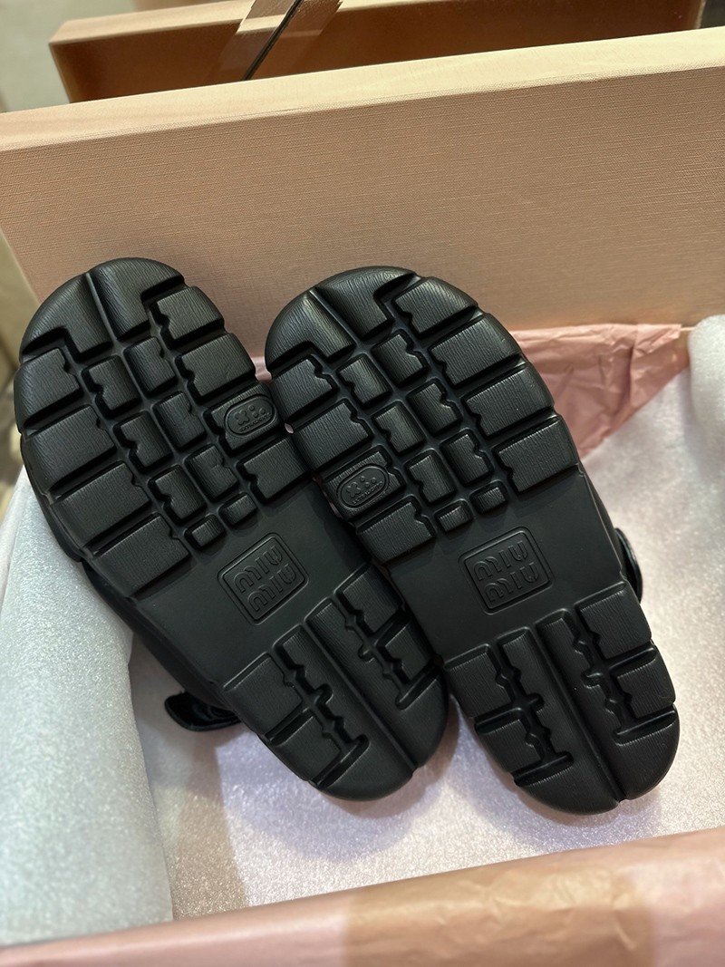 MiuMiu Wmns Sandal 007