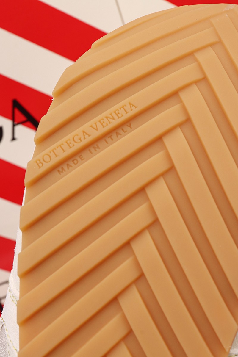 Bottega Veneta Orbit Flash Wmns 003