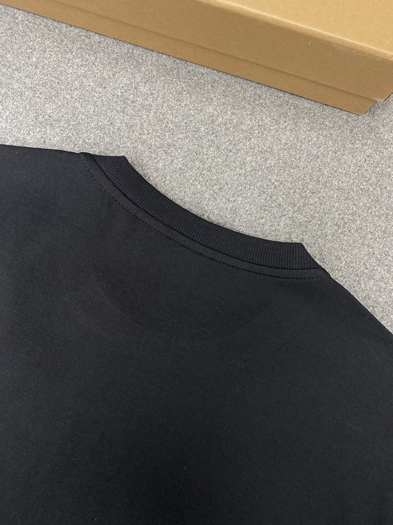 Burberry T-Shirt 011
