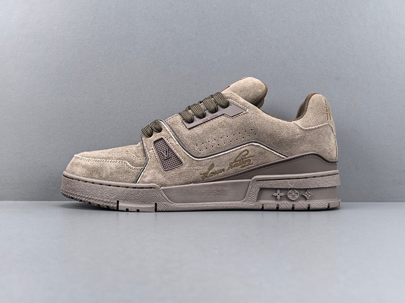LV Trainer Sneaker 089