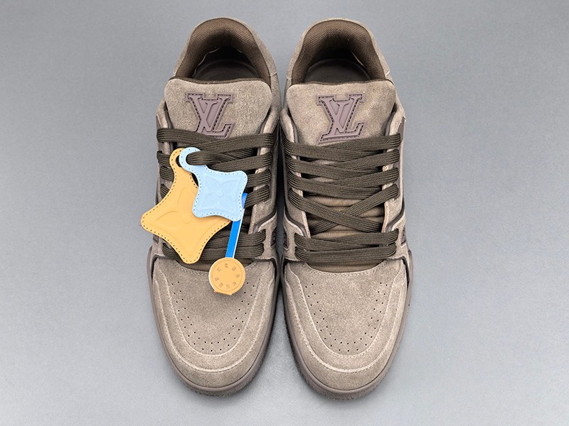 LV Trainer Sneaker 089