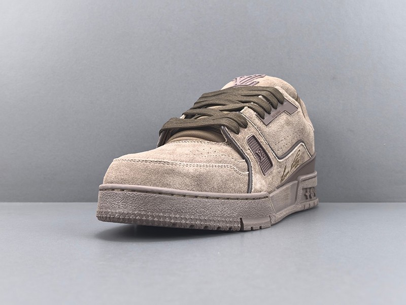 LV Trainer Sneaker 089
