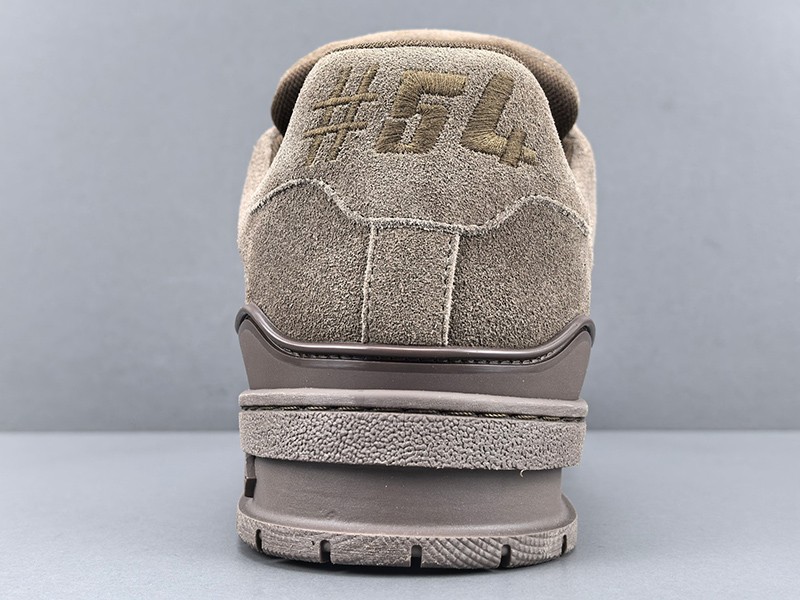 LV Trainer Sneaker 089