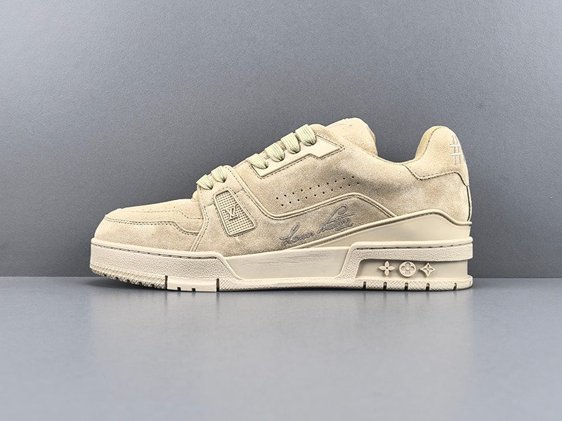 LV Trainer Sneaker 088