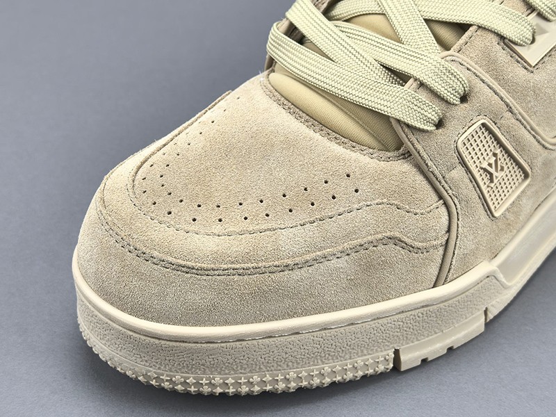 LV Trainer Sneaker 088