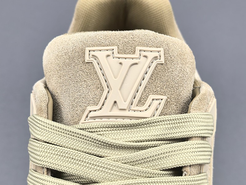 LV Trainer Sneaker 088