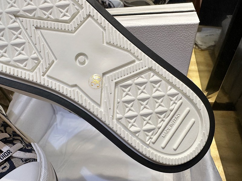 Dior Wmns Shoe 007