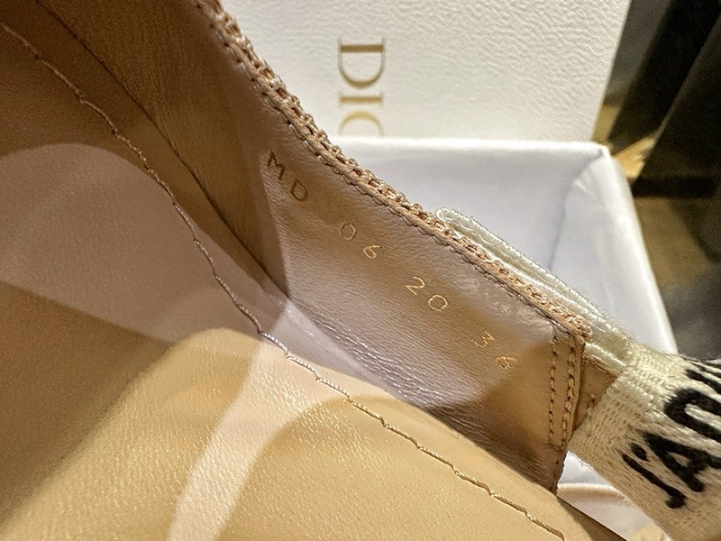 Dior Wmns Shoe 008