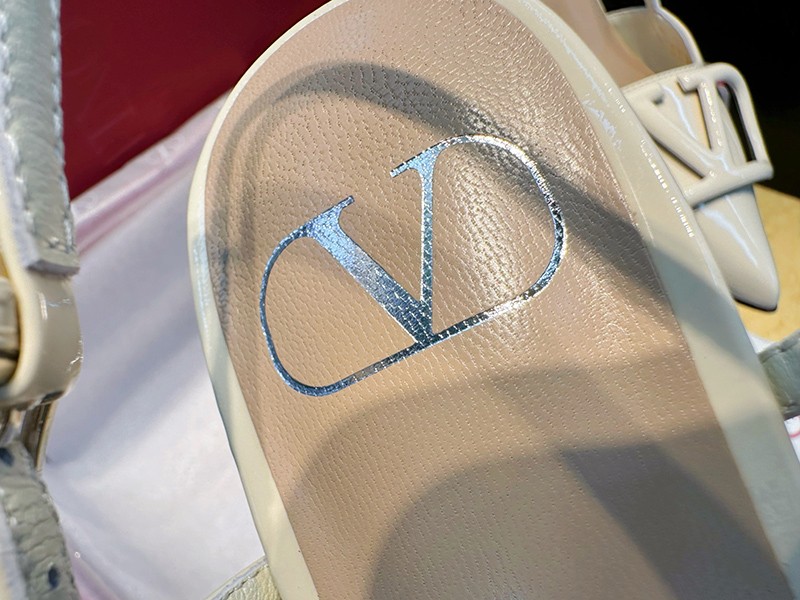 Valentino Shoe 004