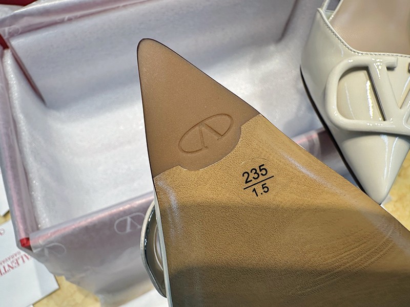 Valentino Shoe 004