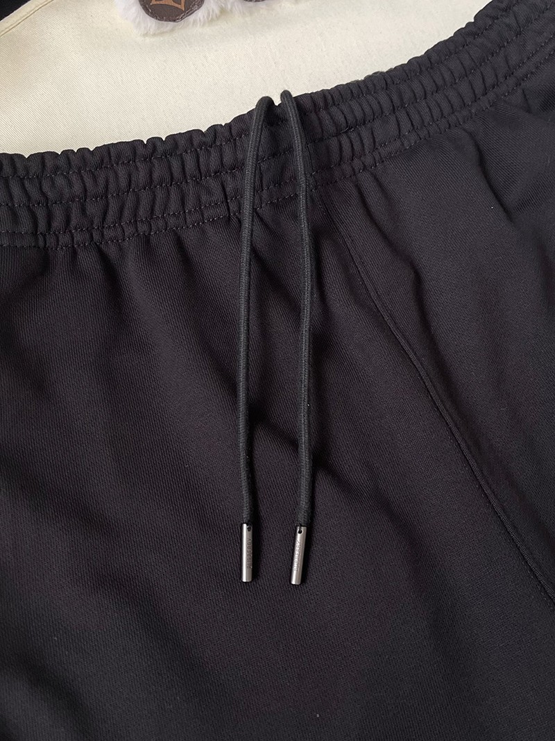 Burberry Shorts 013