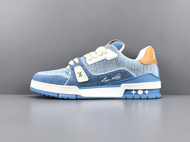 LV Trainer Sneaker 092
