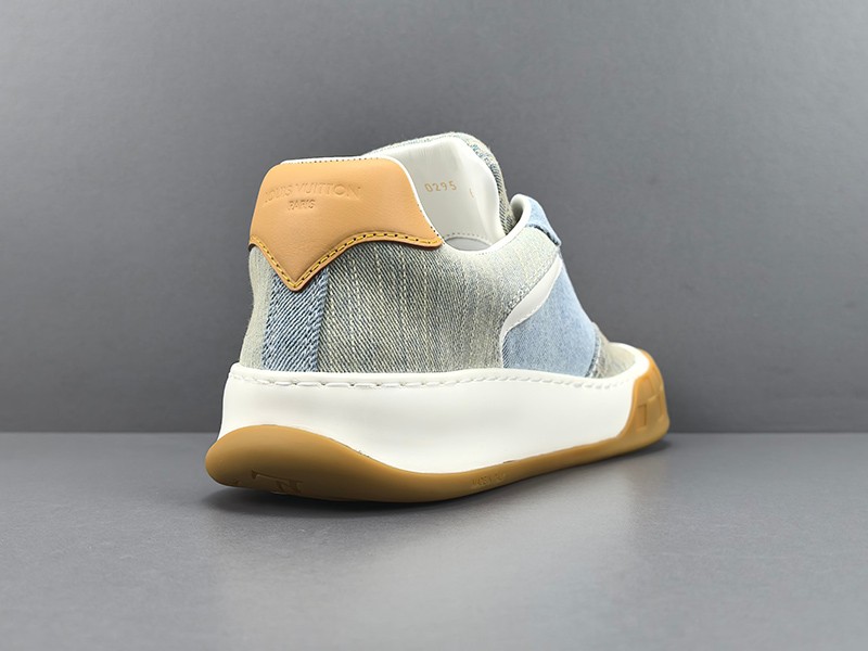 LV Trainer Sneaker 091