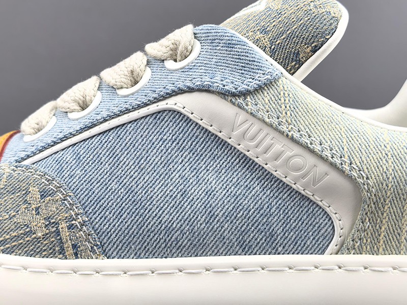 LV Trainer Sneaker 091