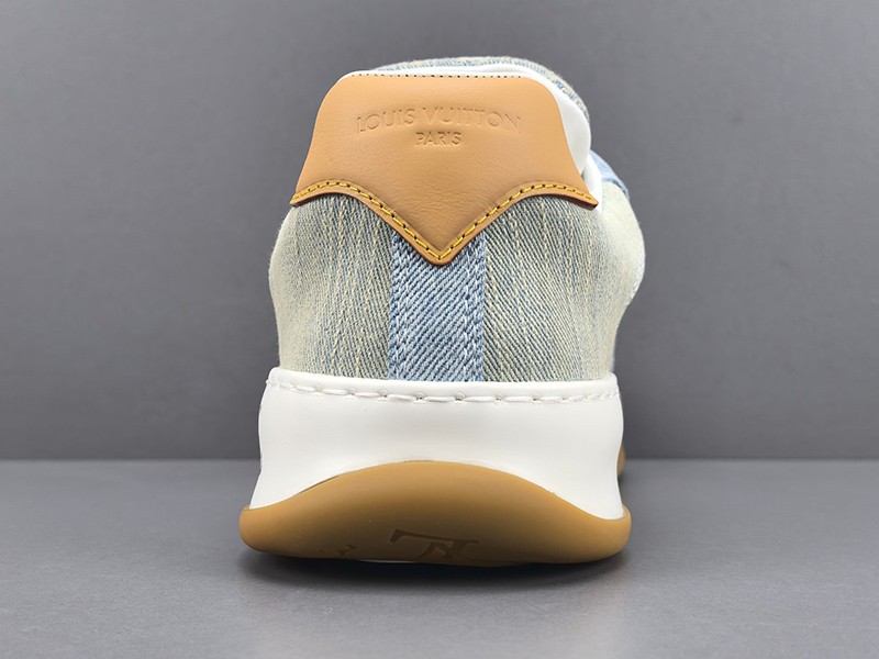 LV Trainer Sneaker 091