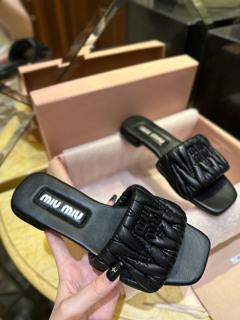 MiuMiu Wmns Shoe 008