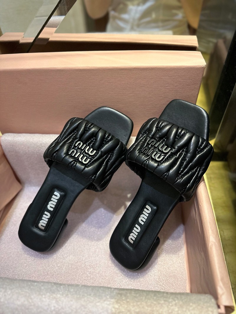 MiuMiu Wmns Shoe 008