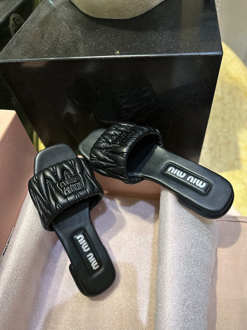 MiuMiu Wmns Shoe 008