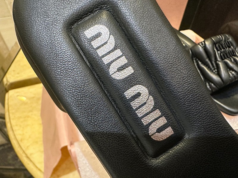 MiuMiu Wmns Shoe 008