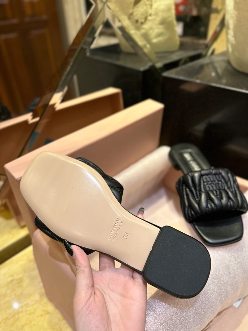 MiuMiu Wmns Shoe 008