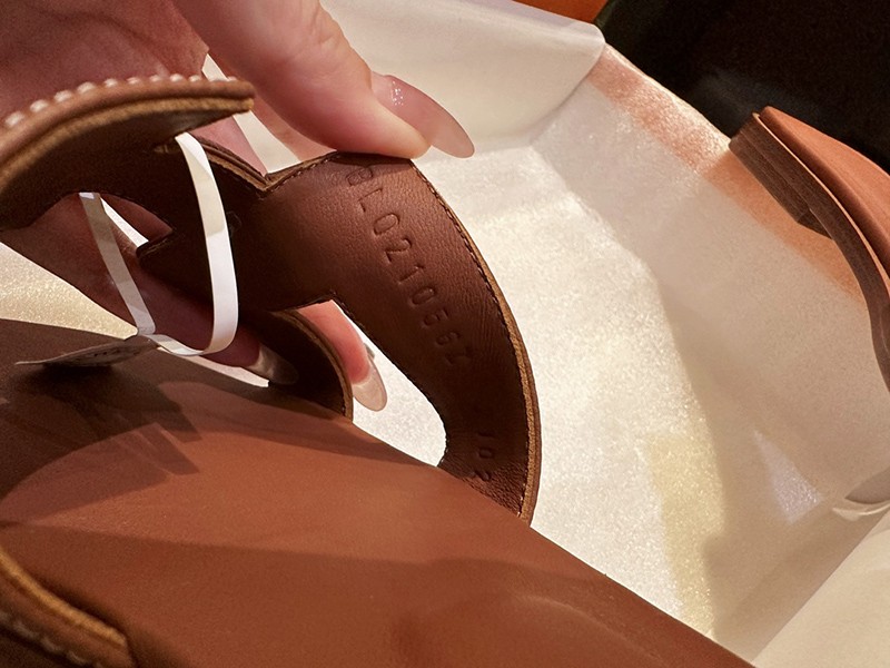 Hermes Oran Wmns Sandal 017