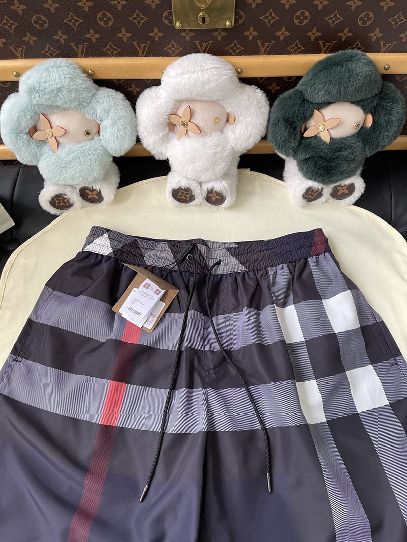 Burberry Shorts 016