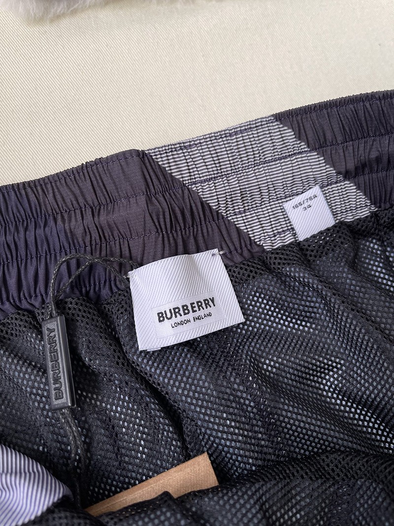 Burberry Shorts 016