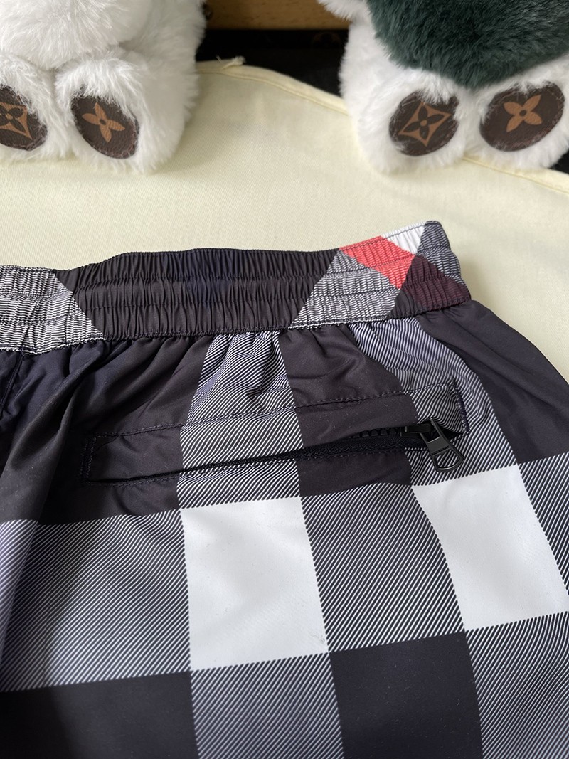 Burberry Shorts 016