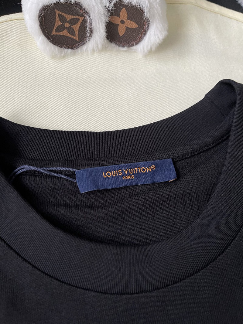 LV T-shirt 063