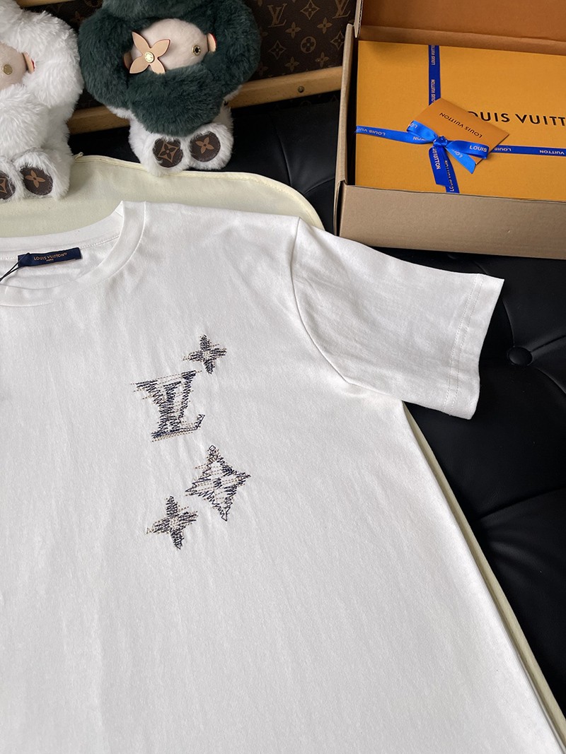 LV T-shirt 062