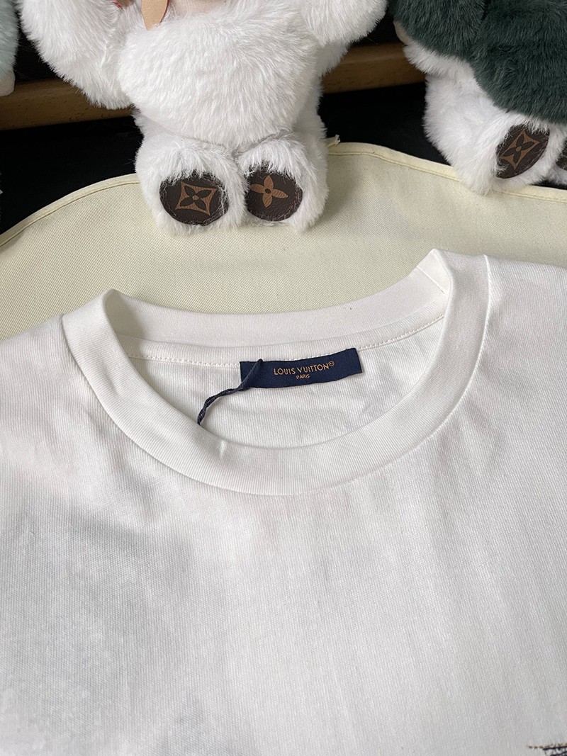 LV T-shirt 062