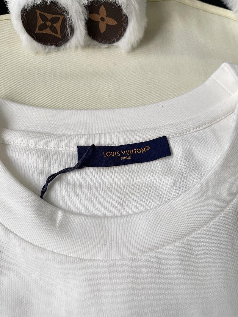 LV T-shirt 062