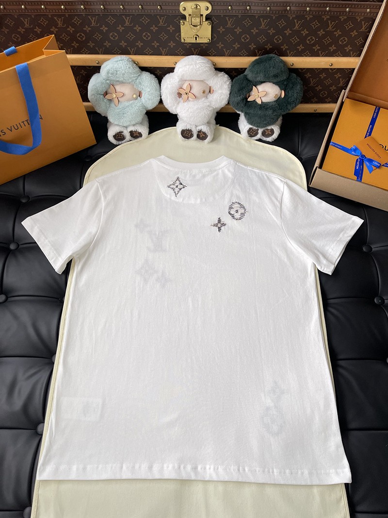 LV T-shirt 062