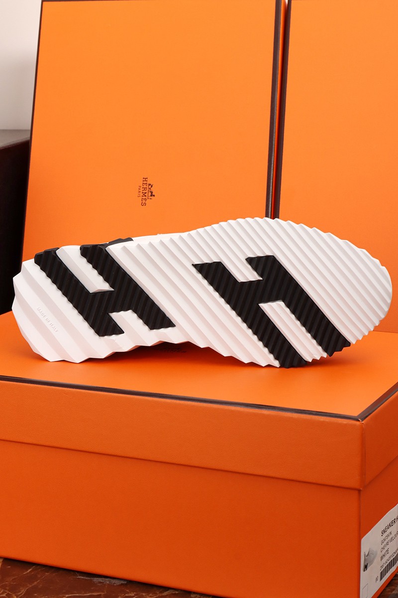 Hermes Bouncing Shoe 018