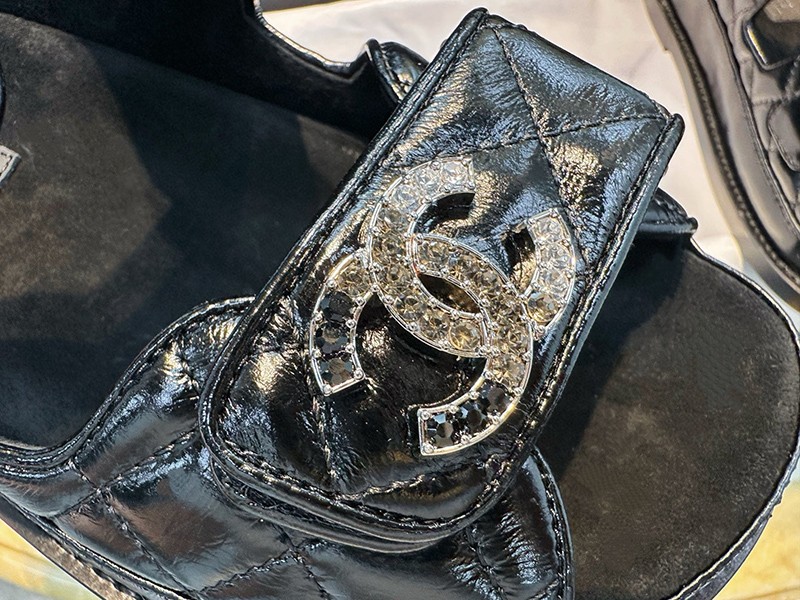 Chanel Sandal Wmns 027