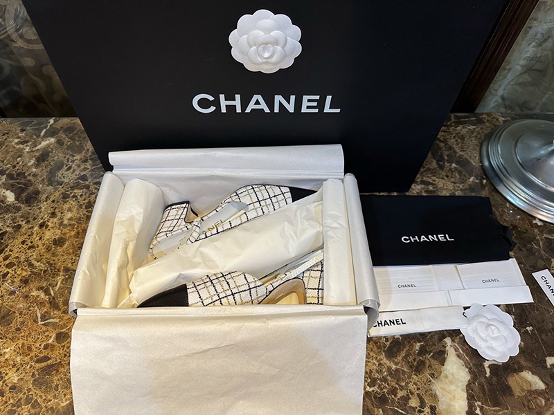Chanel 24C Slingback High Heel 029