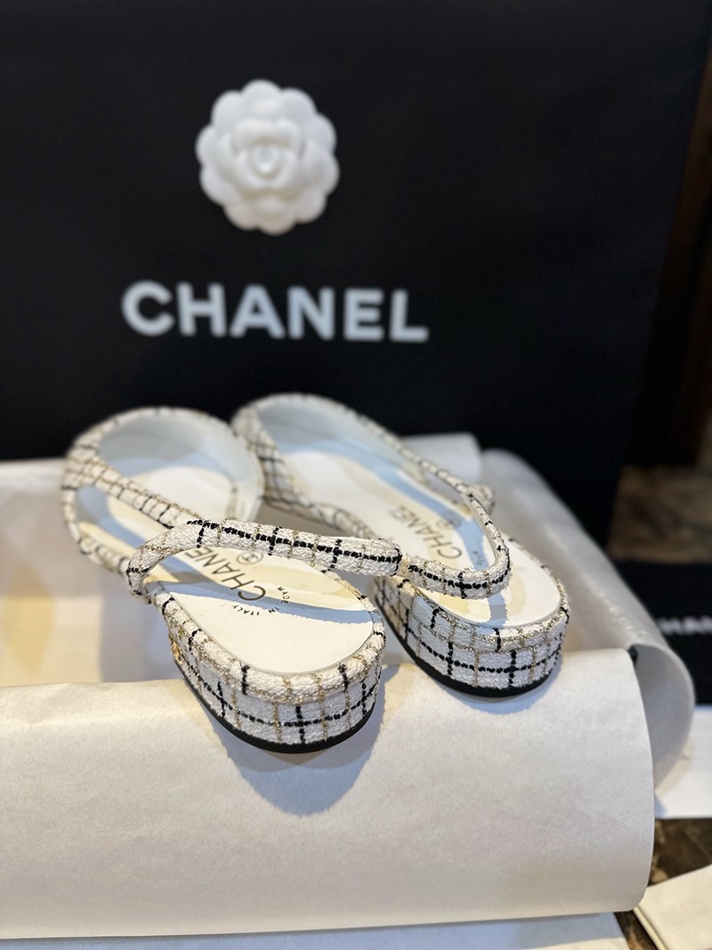 Chanel 24C Slingback Flat 030