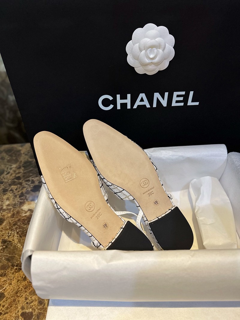 Chanel 24C Slingback Flat 030