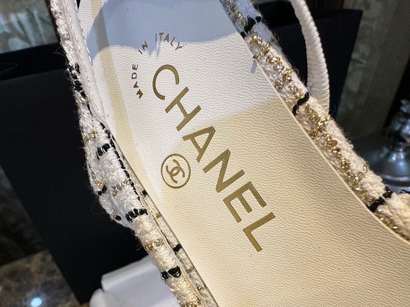 Chanel 24C Slingback Flat 030