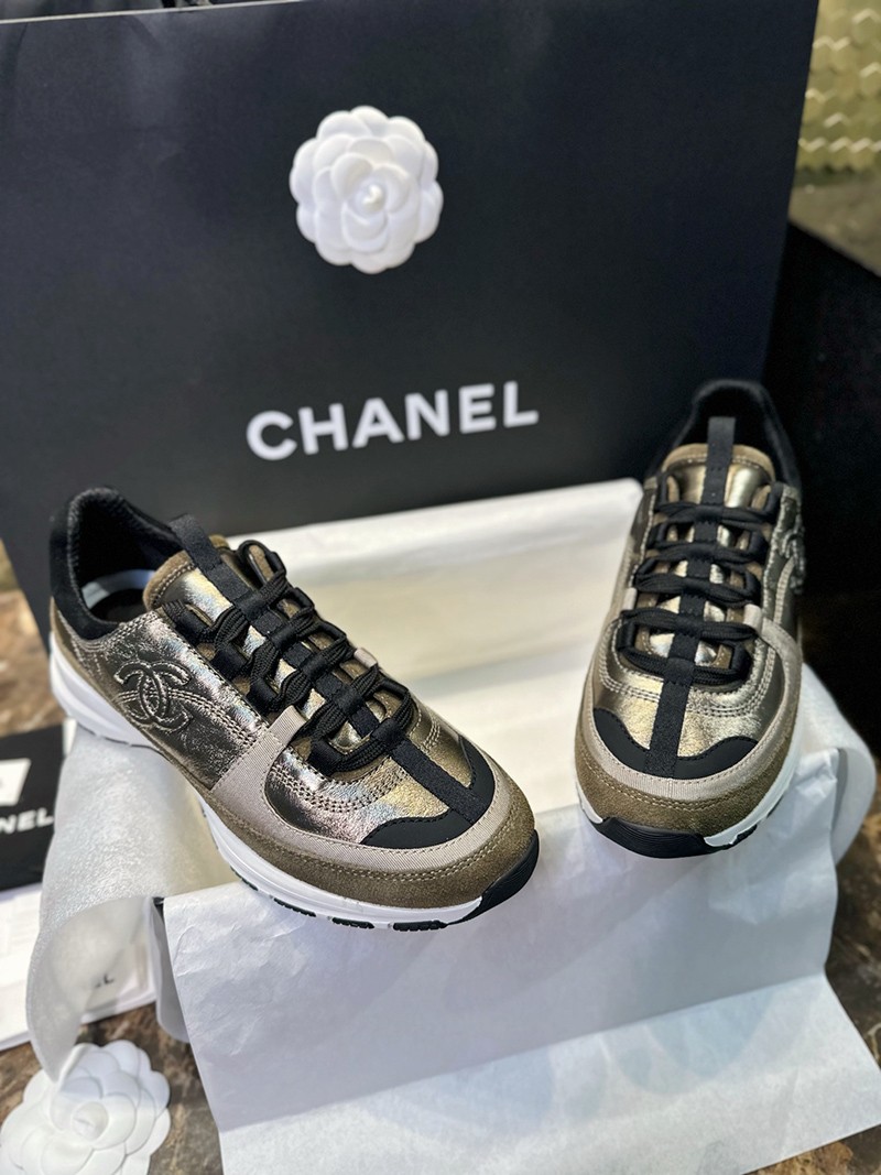 Chanel 25A Wmns Shoe 032
