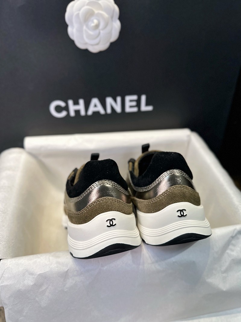 Chanel 25A Wmns Shoe 032